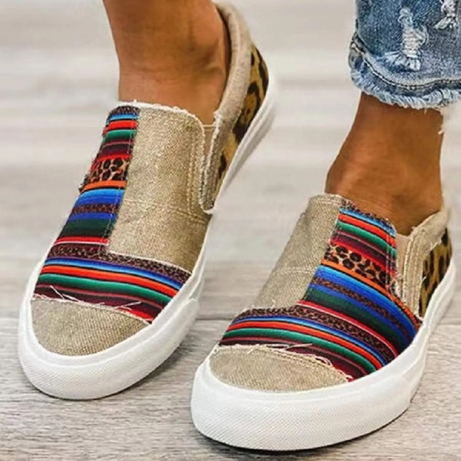 Canvas Shoes for Women Slip Ons Low Top Sneakers for Women Comfortable Classic Walking Shoes Fashion Loafers Ladies Casual Shoe Flats