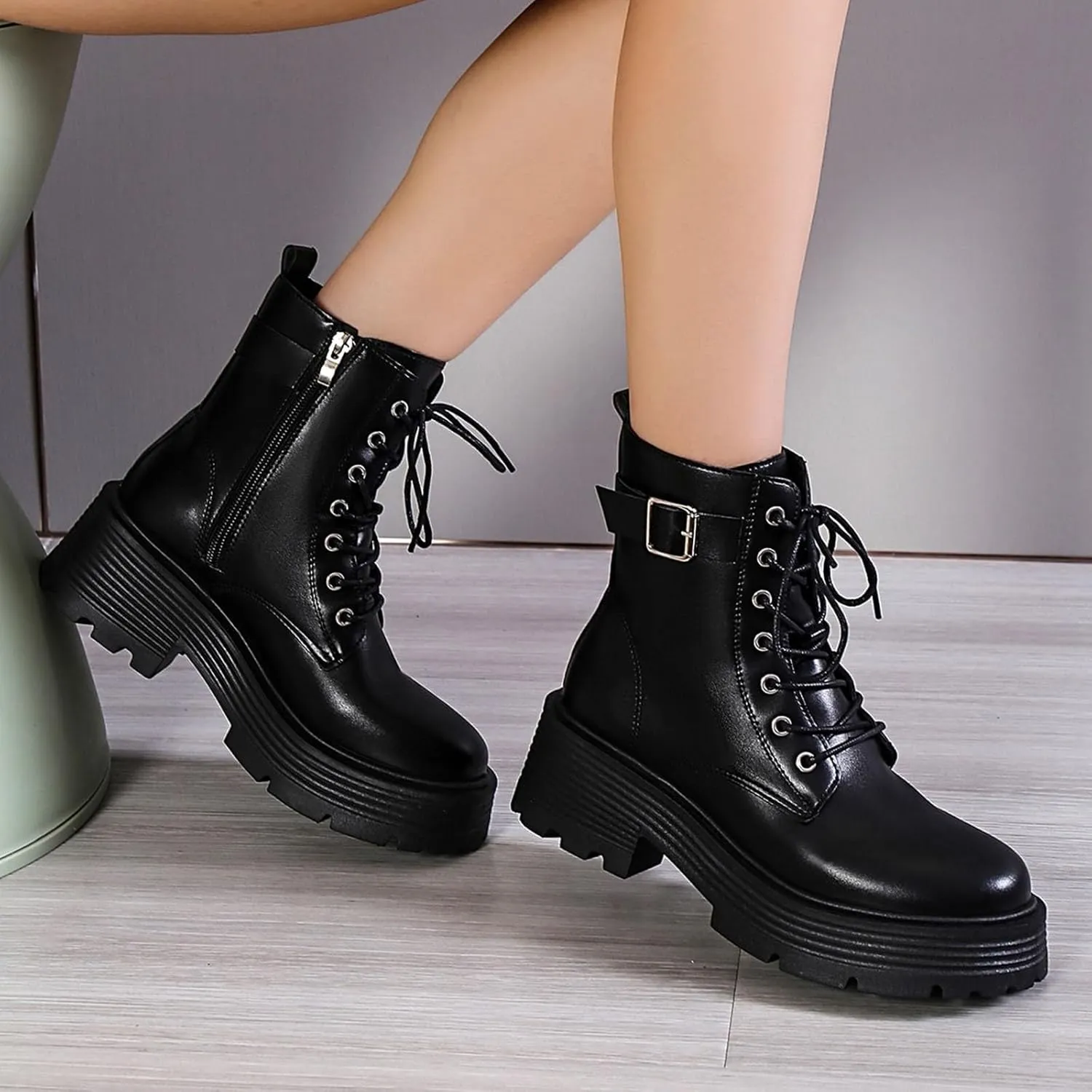 Crzidha Classic Motorcycle Boots for Women,Chunky Platform Riding Boots Retro Round Toe Lace-Up Buckle Strap Ankle Boots Casual Outdoor Non-Slip Waterproof Walking Fashion Party Travel Boots