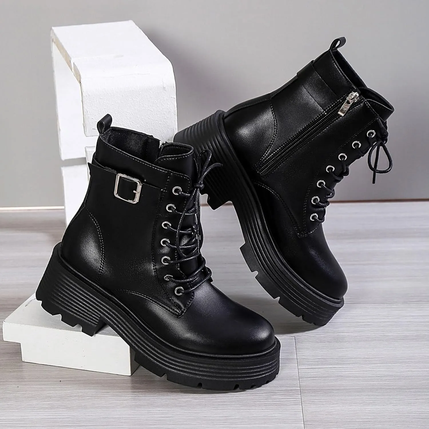 Crzidha Classic Motorcycle Boots for Women,Chunky Platform Riding Boots Retro Round Toe Lace-Up Buckle Strap Ankle Boots Casual Outdoor Non-Slip Waterproof Walking Fashion Party Travel Boots