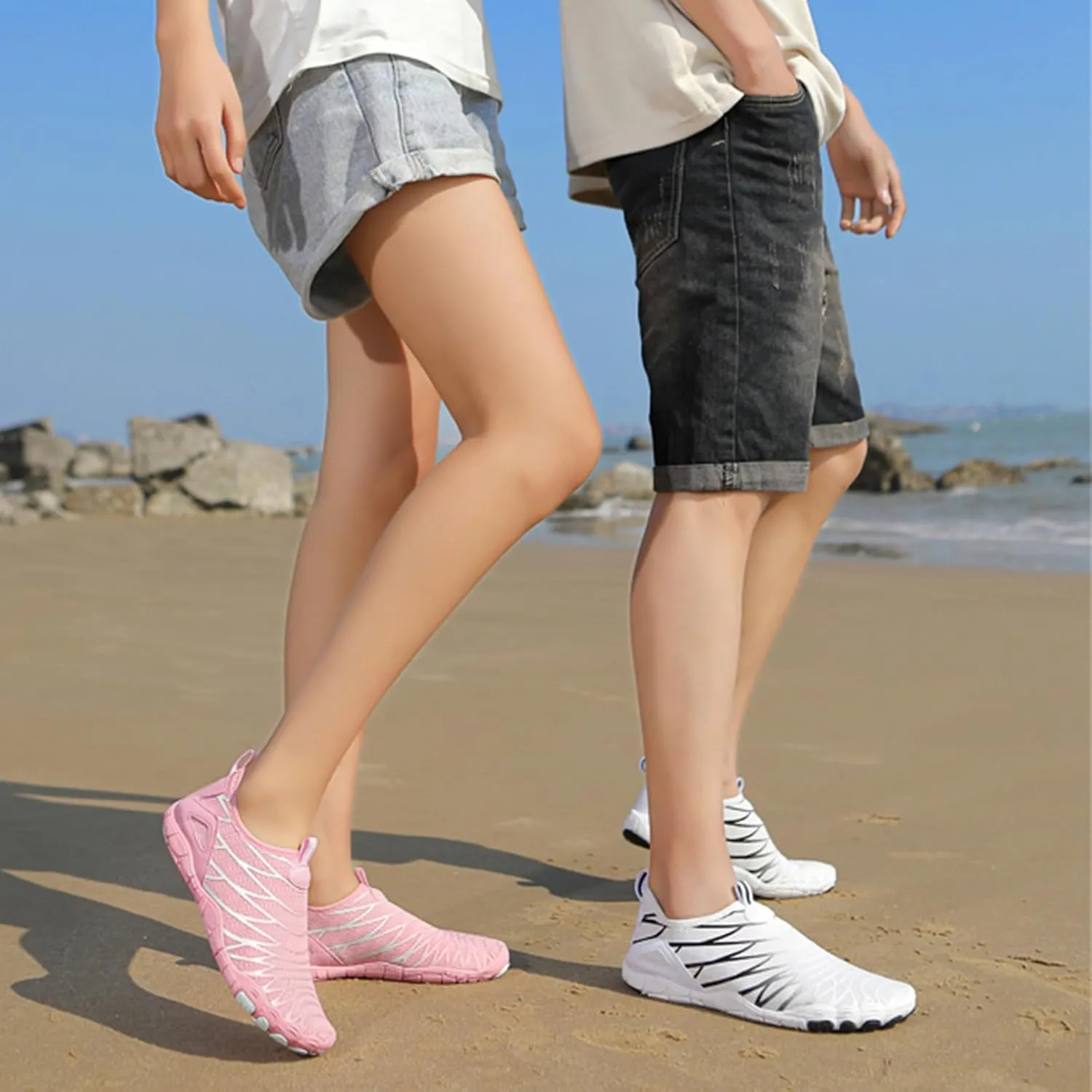GUNIYIFS Womens Water Shoes for Men Beach Shoes Non-Slip Quick Dry Soft Barefoot Shoes Unisex Socks Hiking Yoga Beach Surf Sport Shoes