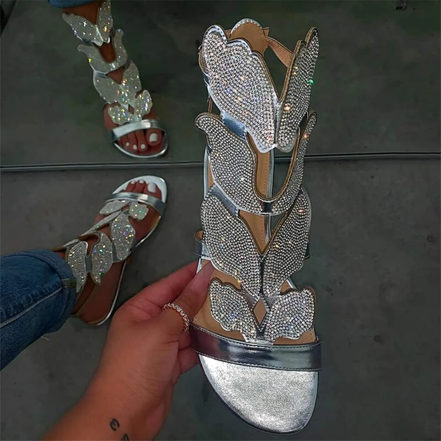 HINDOLA Women's Rhinestone Glitter Flat Sandals Summer Beach Sandal Casual Open Toe Flat Slippers Gladiator Roman Rhinestone Sandals for Women