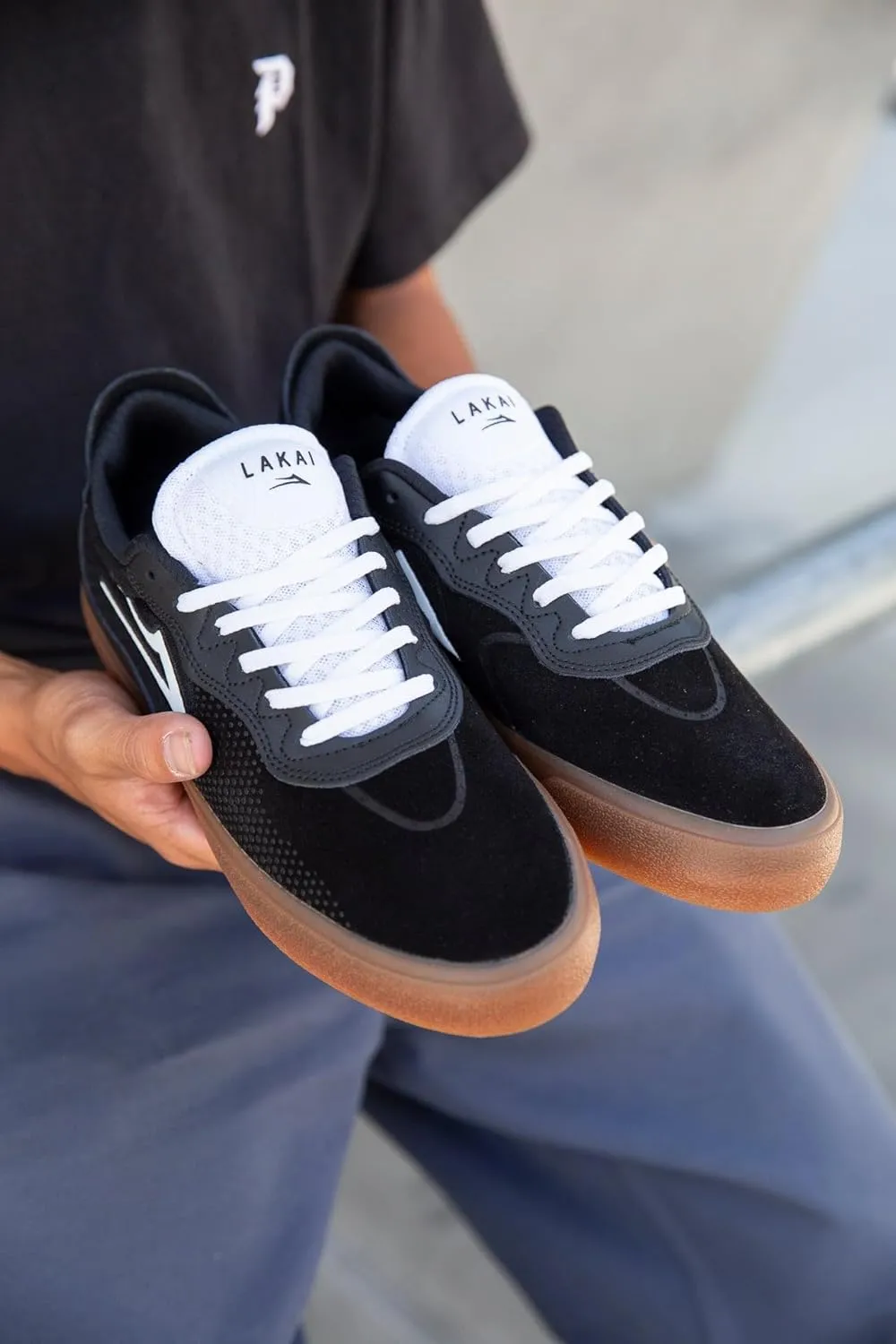 Lakai Mens Essex Low-Top Skateboarding Shoe