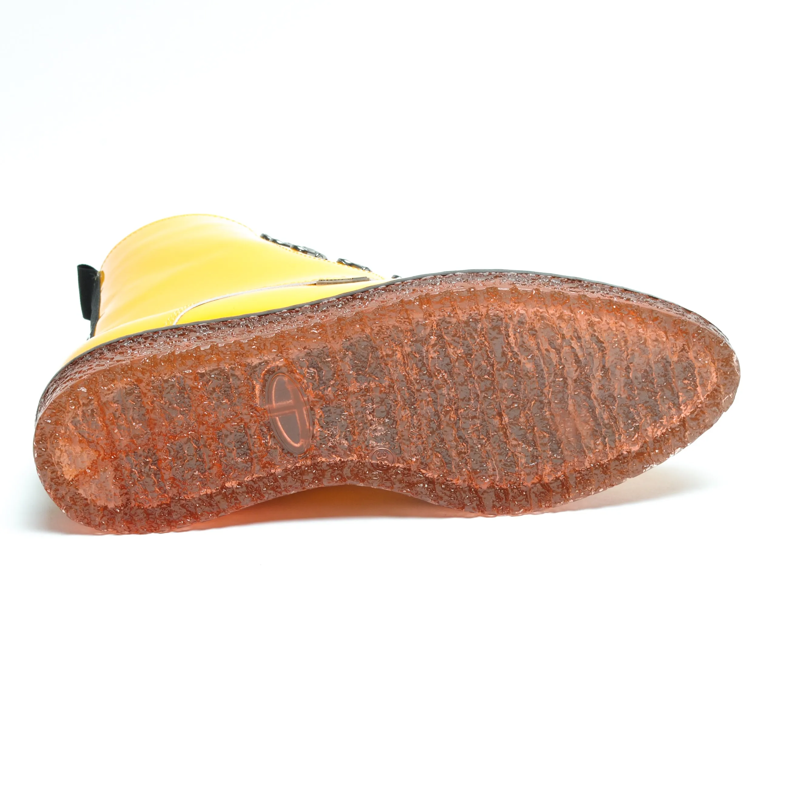 Lola 18C189M