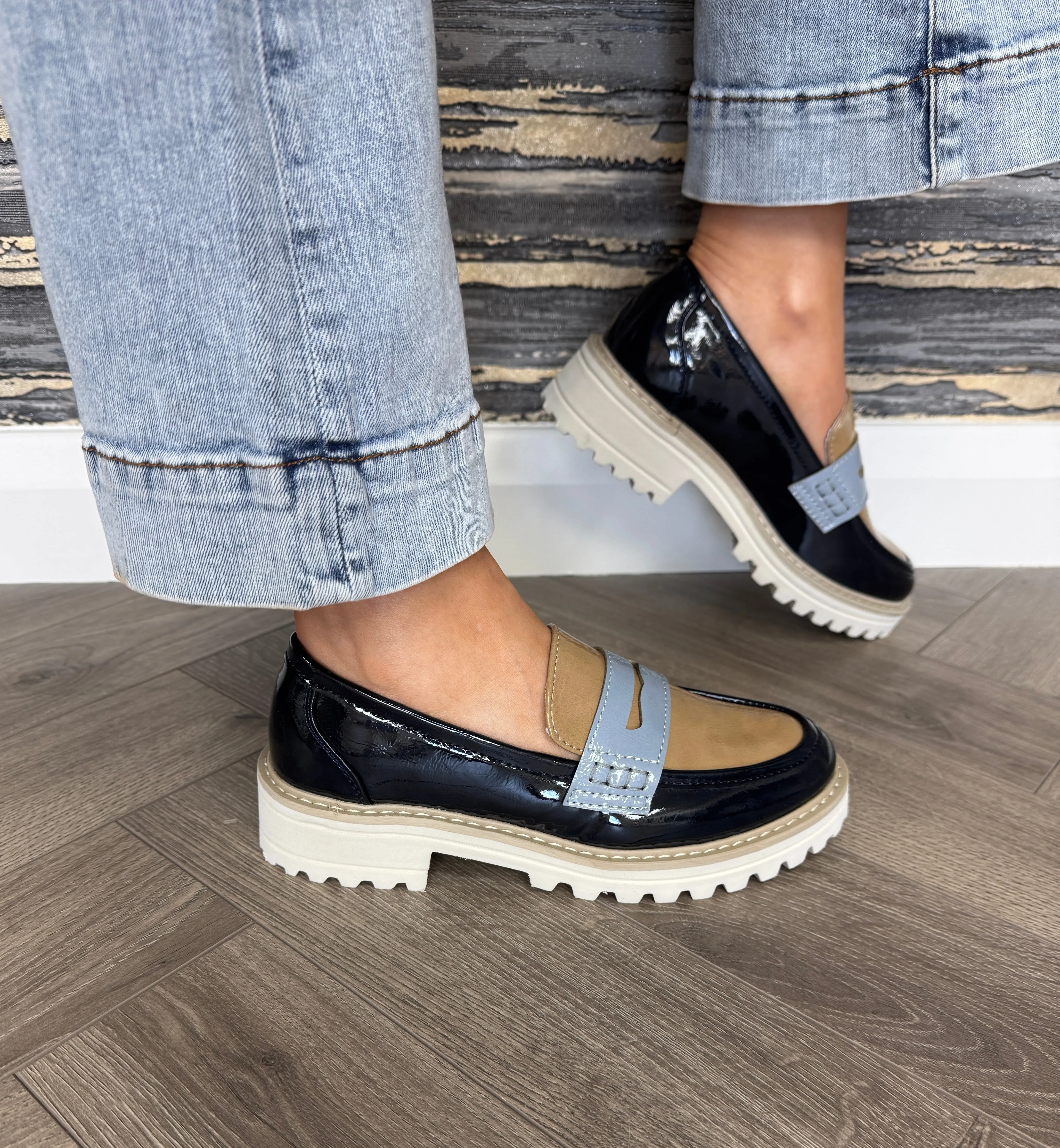 Lunar ‘Esme’ FLB112 Chunky Patent Loafer - Navy (L54)
