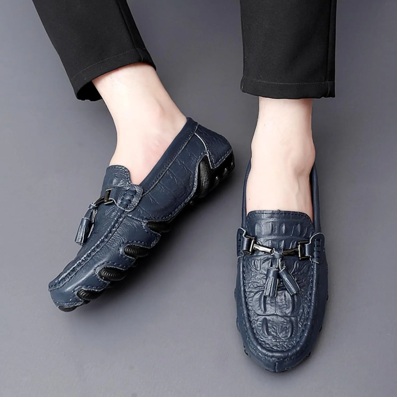 Mens Genuine Cowhide Leather Loafers Slip Ons, One - Step - on Shoes, Casual Driving and Business Suitable Flat Walking Moccasin Boat Shoes, Fashionable Wedding Slipper