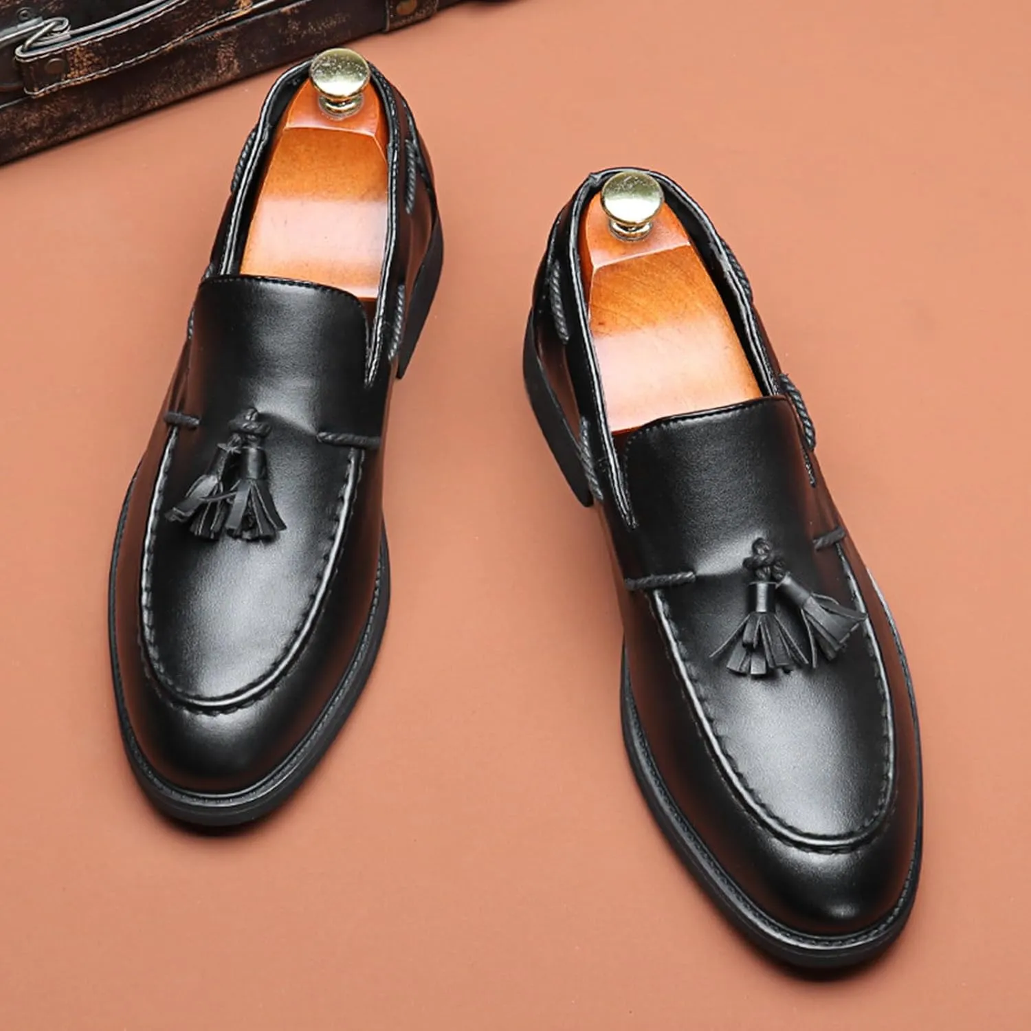 Mens Loafers Slip-On Dress Shoes Tassel Driving Shoes Classic Tuxedo Shoes Casual Oxford Shoes