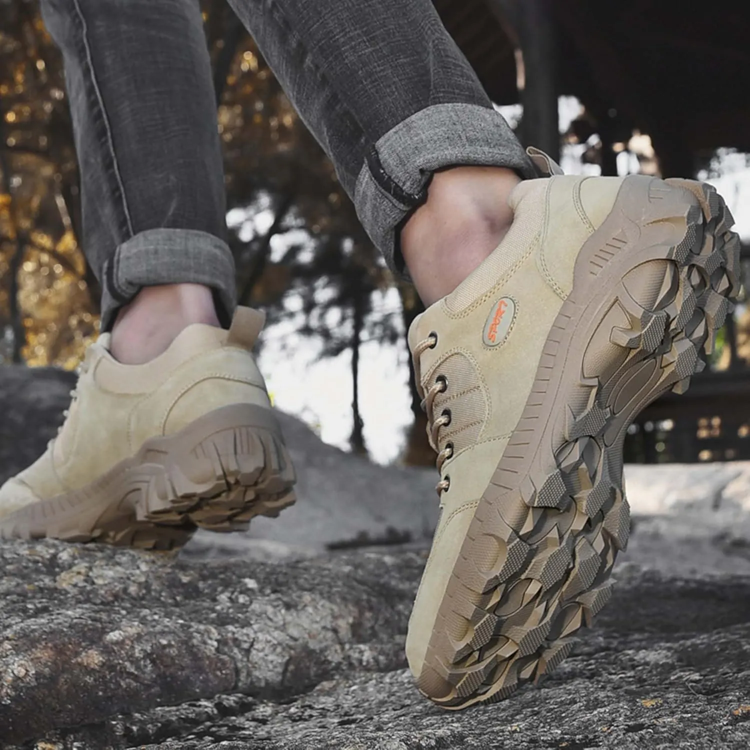 Men's Waterproof Hiking Shoes Leather Lightweight Non-Slip Climbing Shoes Comfortable Casual Sneakers Outdoor Casual Hiking Cross-Country Traveling Shoes