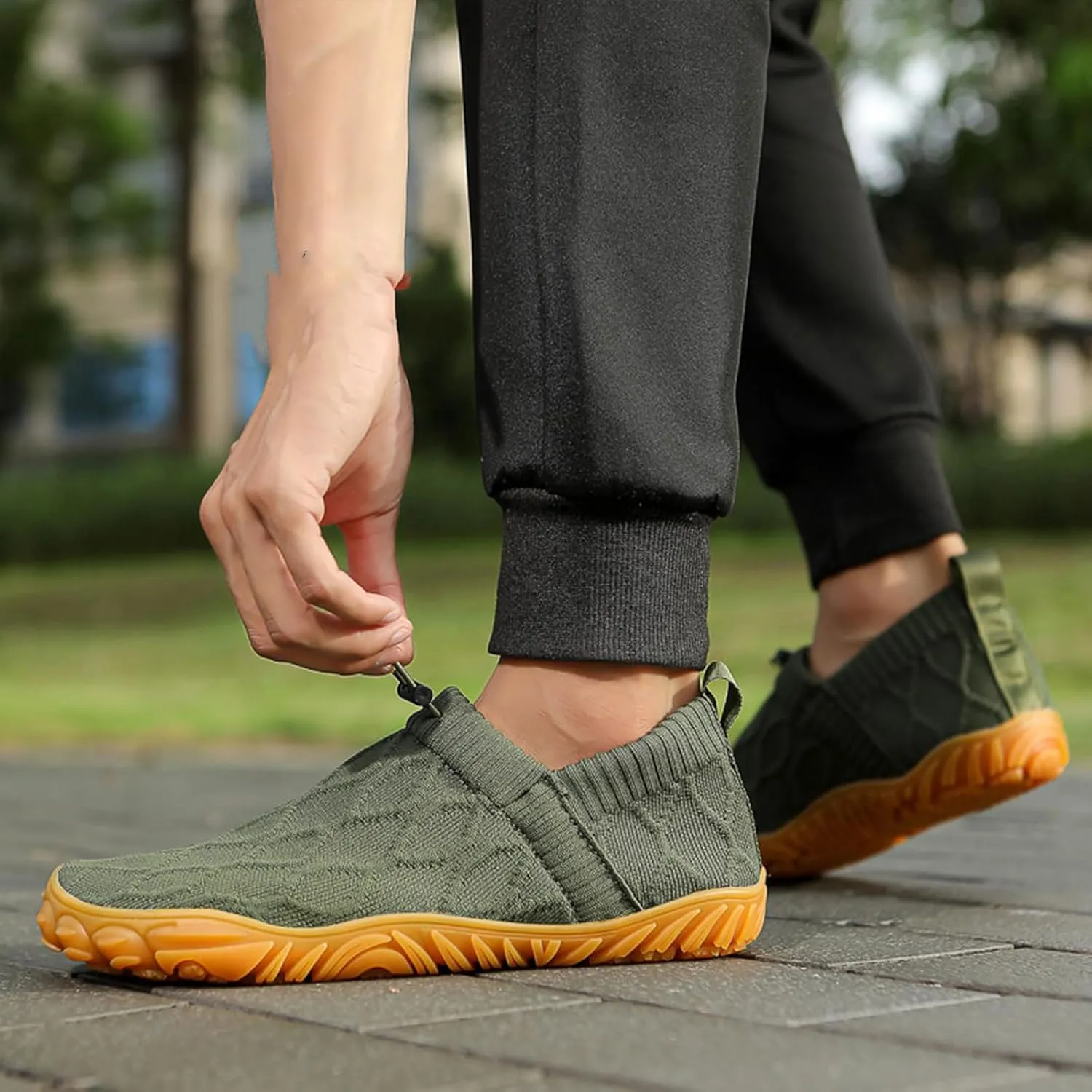 Men's Wide Toe Box Barefoot Shoes Knit Breathable Slip On Shoes,Casual Soft Sole Walking Slippers Non-Slip Quick-Dry Running Sneakers,Summer Zero Drop Sole Walking Sneakers for Gym Running