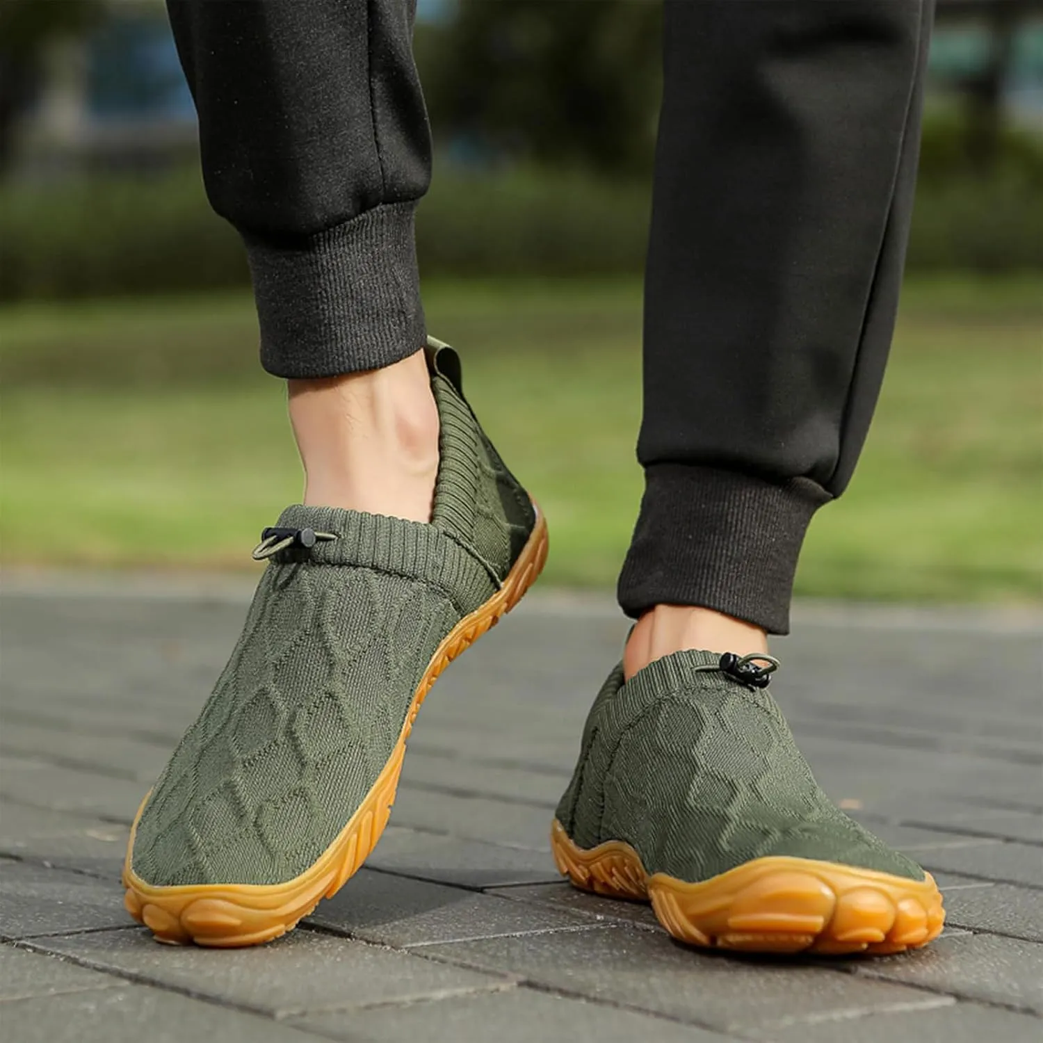 Men's Wide Toe Box Barefoot Shoes Knit Breathable Slip On Shoes,Casual Soft Sole Walking Slippers Non-Slip Quick-Dry Running Sneakers,Summer Zero Drop Sole Walking Sneakers for Gym Running