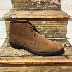 Regent - 'Badger' Chukka Boots - Brown Suede