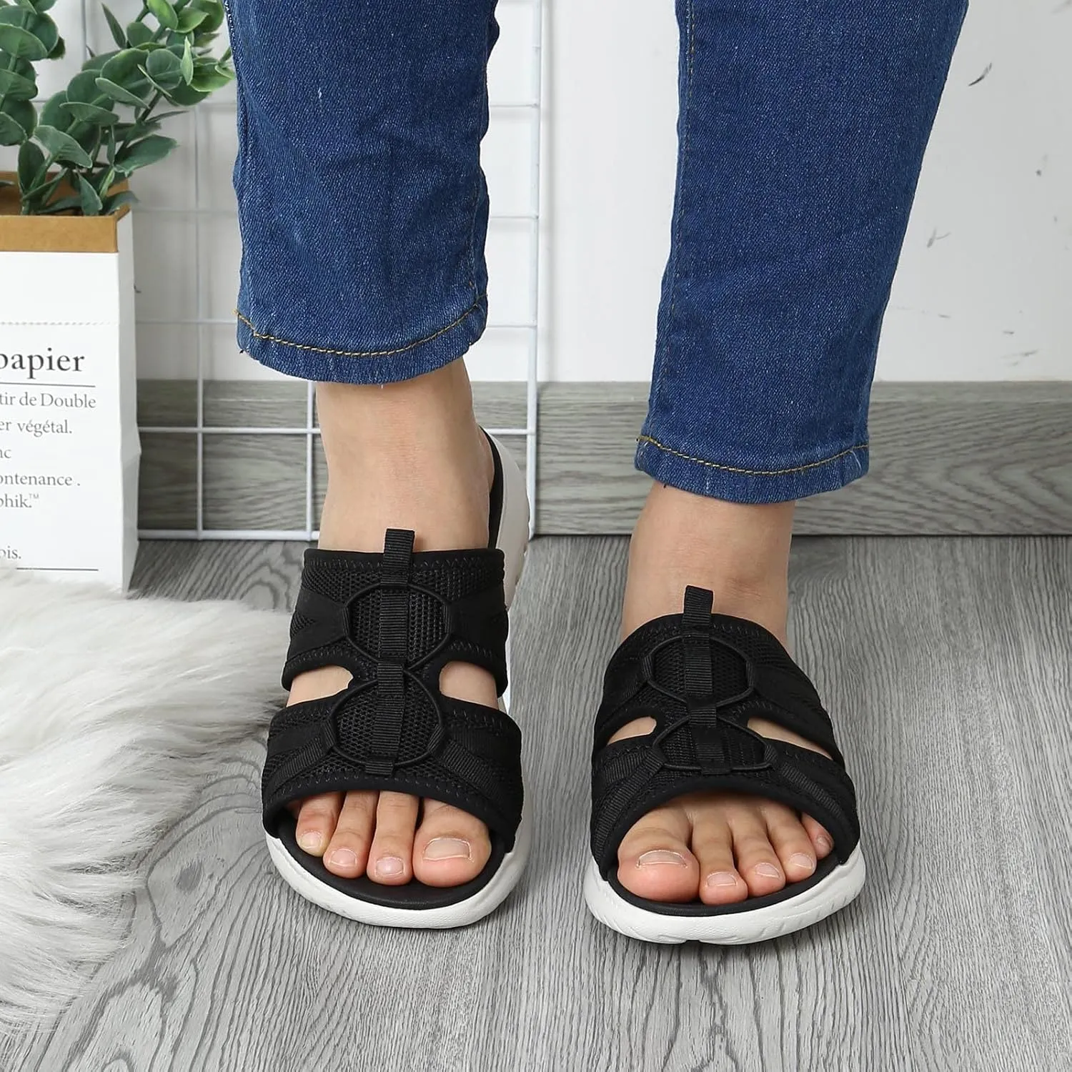 Spring Summer Women Flat Sandals Athletic Mesh Design Mesh Lightweight Breathable Sandals Slip On Bottom Sport Cushioned Footbed Shoe Outdoor Leisure Walking Fitness Hiking Cycling Slippers