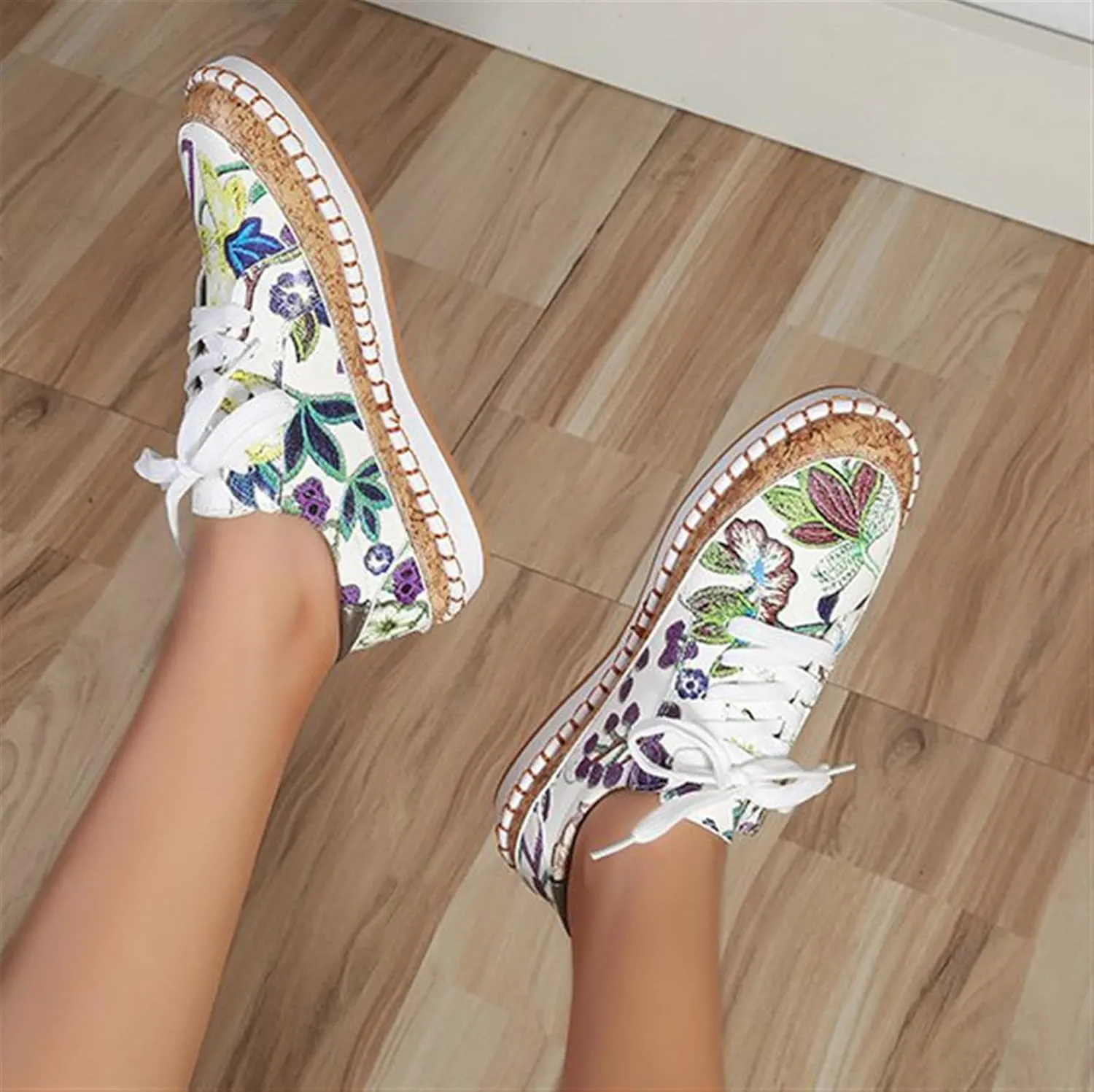 Walking Shoes for Women Slip Ons Fashion New Loafers Breathable Hollow-Out Lazy Round Toe Sneakers Breathe Canvas Comfort Beach Shoes Flat