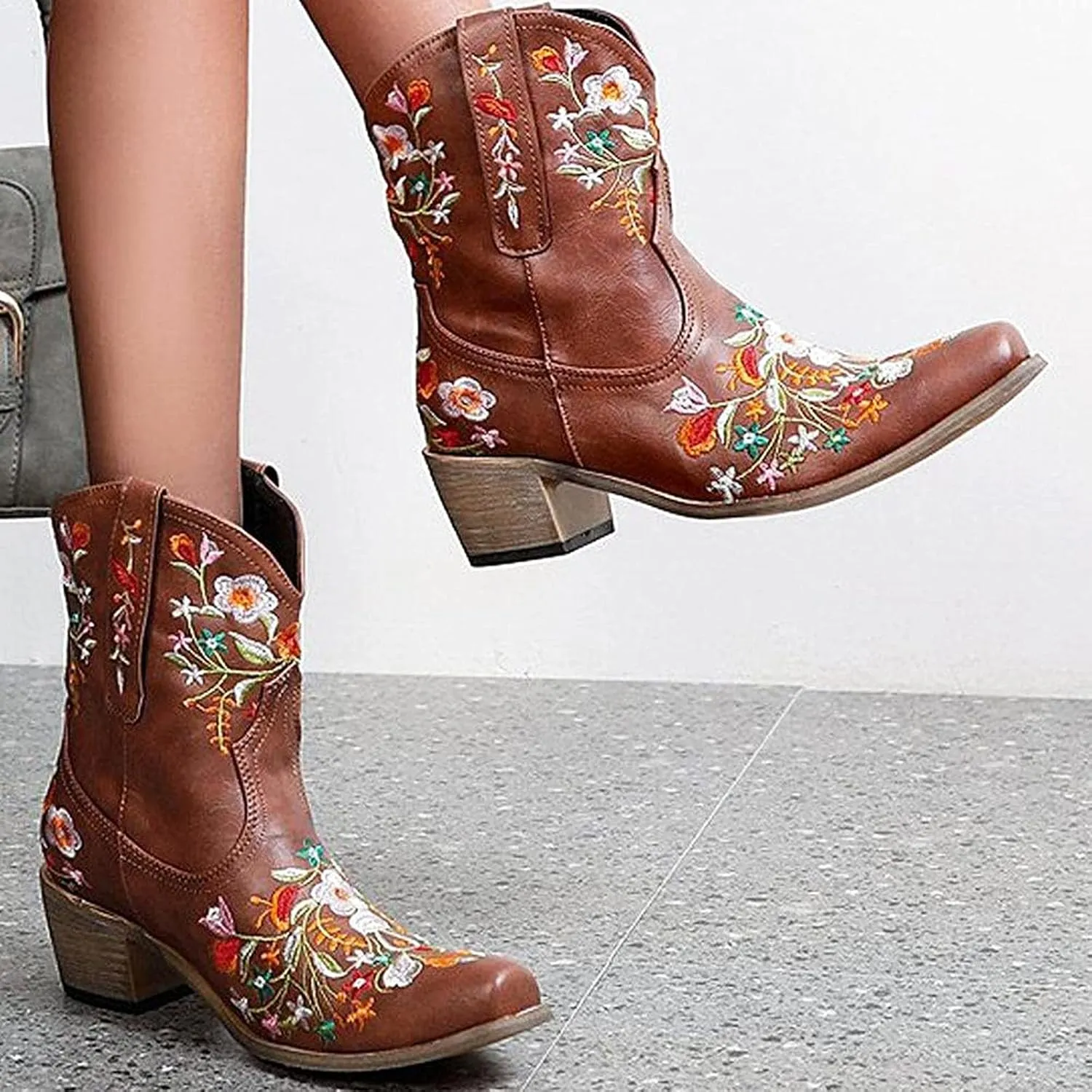 Women Ankle Cowgirl Boots Western Short Boots Women Flower Embroidered Ankle Cowgirl Chunky Heel Pull On Short Boots